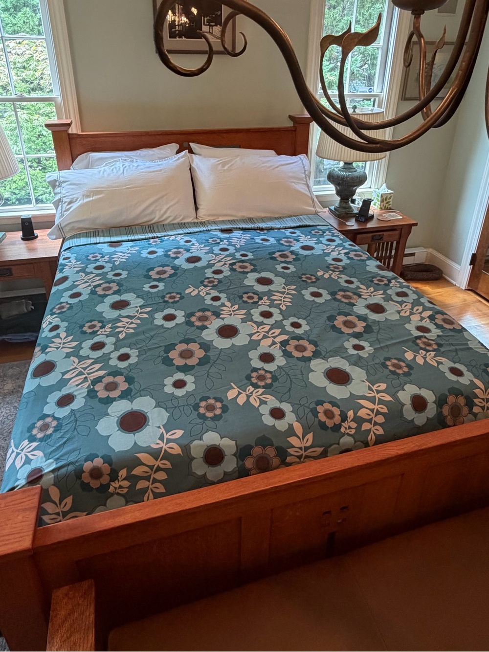 Christy Good Used Condition Queen Size Floral Blue 100% Cotton Comforter Cover